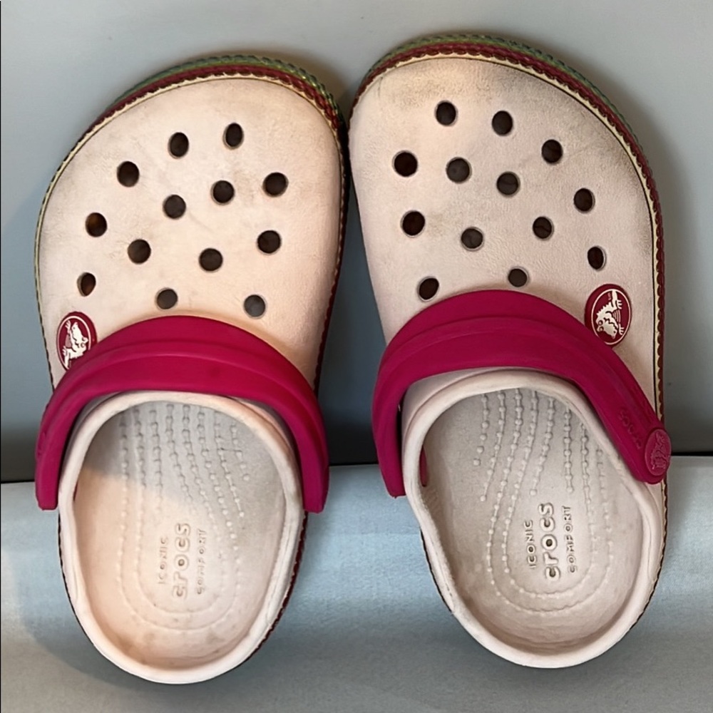 CROCS Girls’ pink with rainbow crocband, Size 8